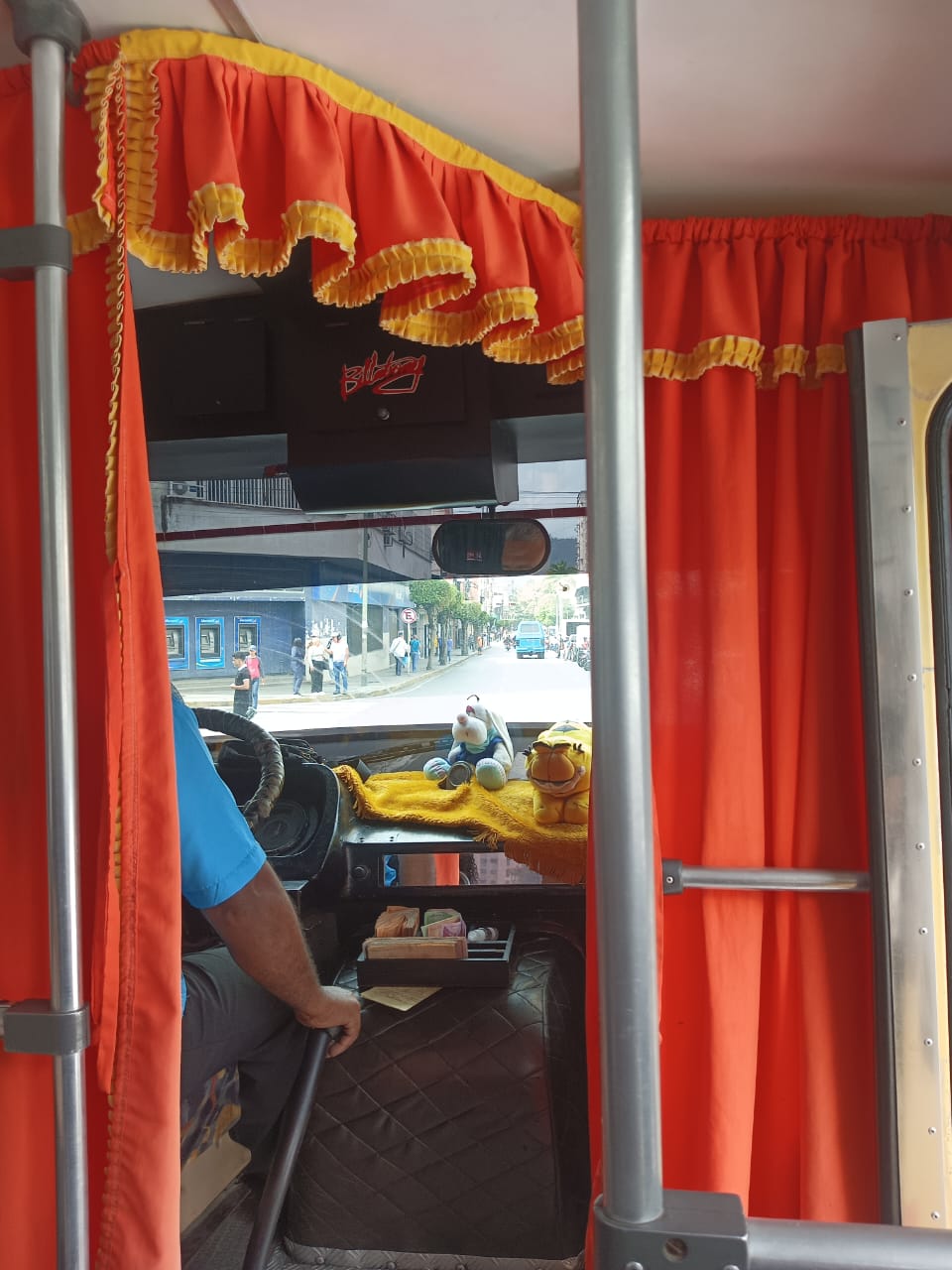 Autobuseros siguen atropellando a usuarios de El Chorrito