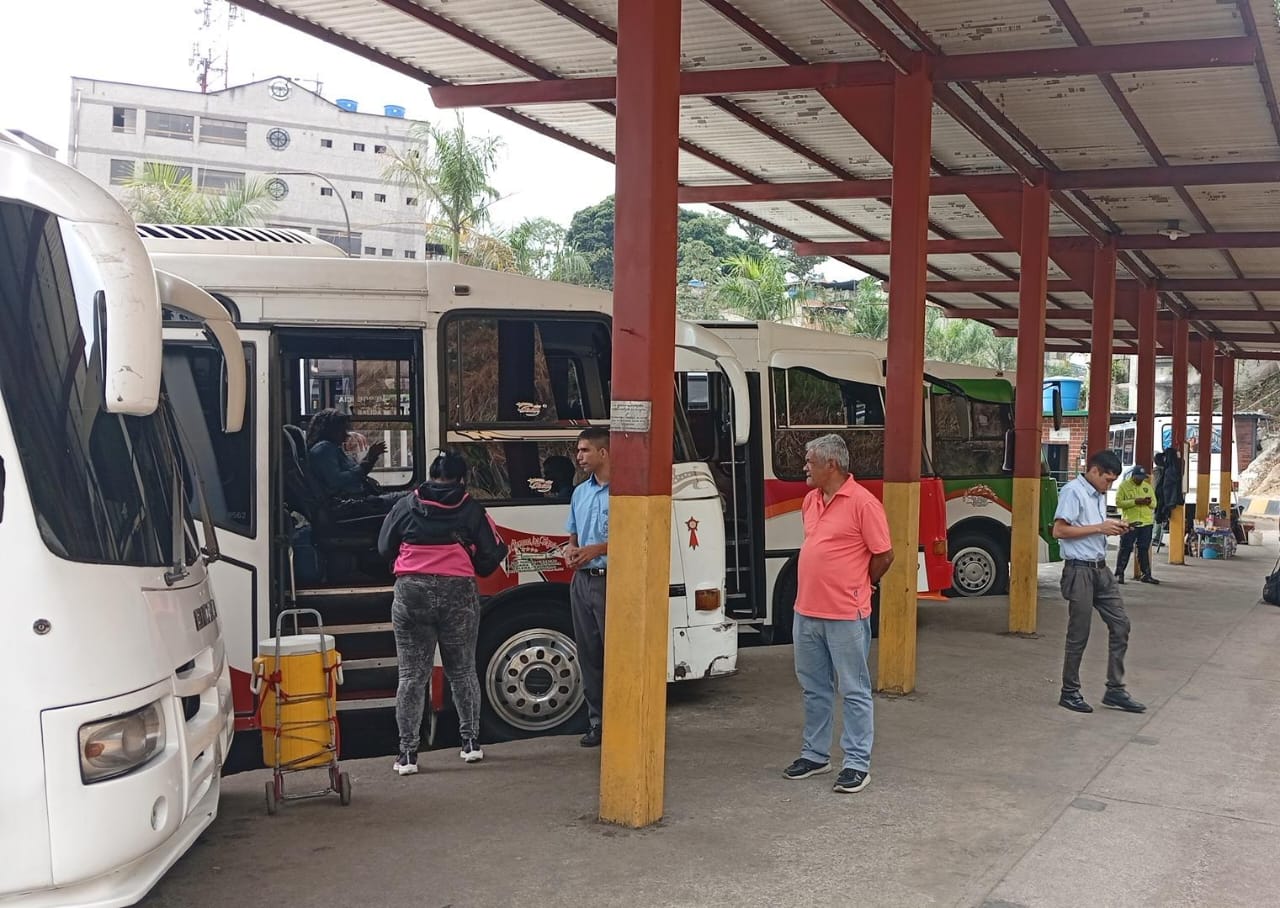 Línea Caracas-Los Teques niega operación morrocoy