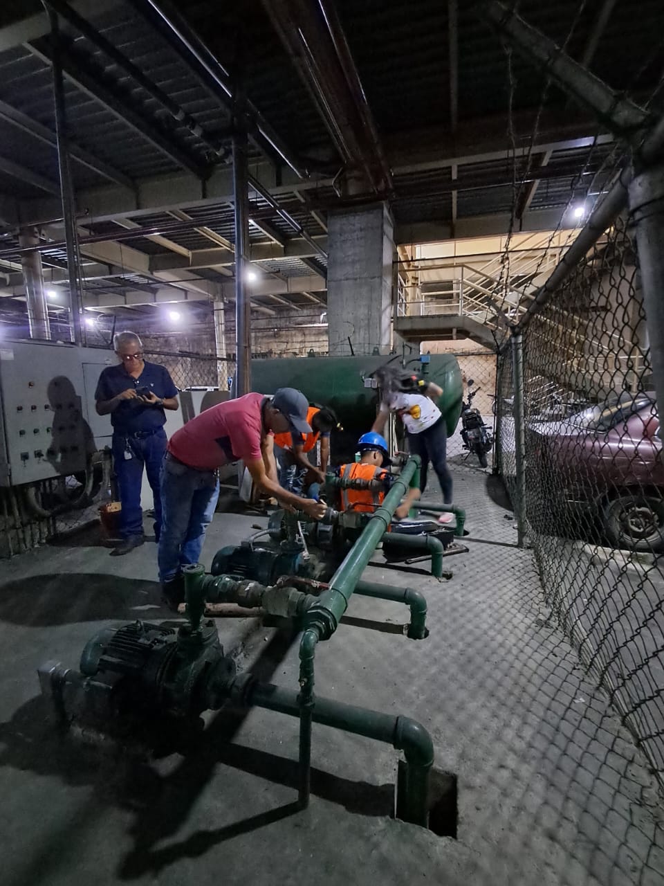 Atienden fallas de rebombeo en el mercado Plaza