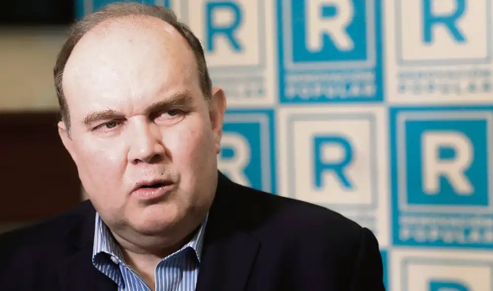 López Aliaga amenaza con deportar a venezolanos en Perú