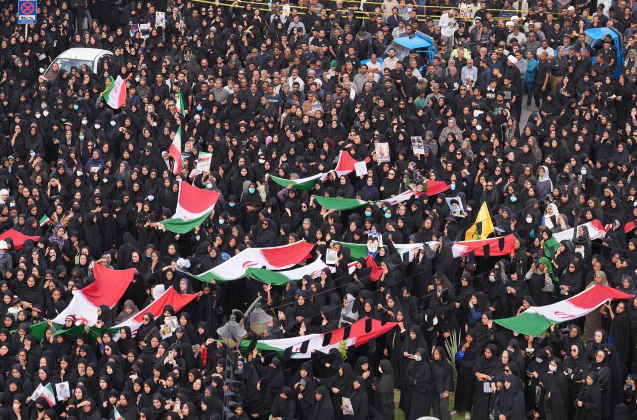 Irán despide a los 165 muertos en el ataque a escuela infantil