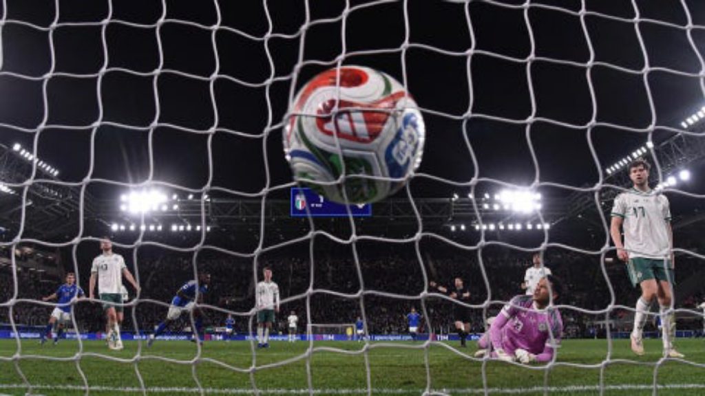 Italia y Polonia a un paso del Mundial