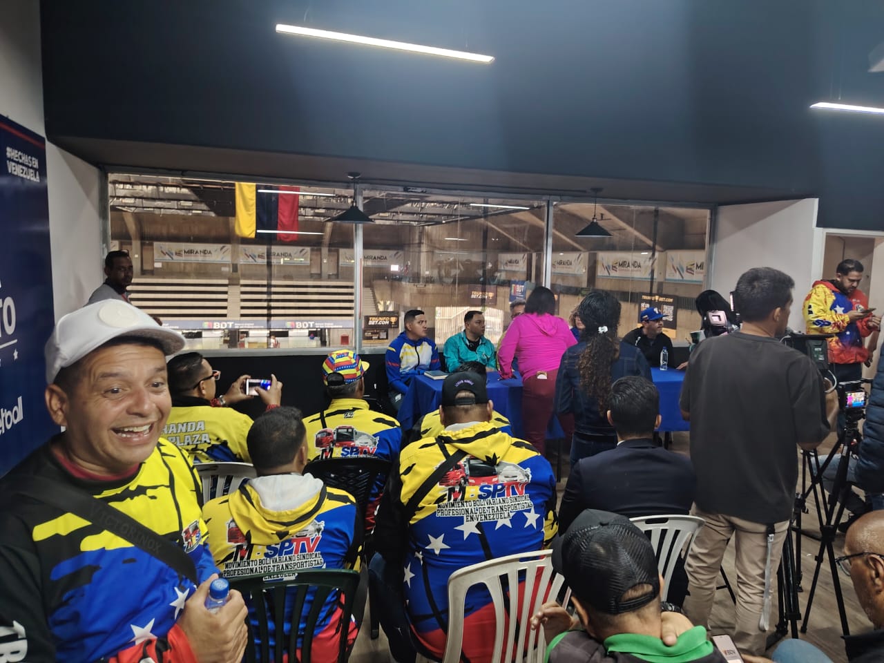 Reabren la Proveeduría con descuentos hasta del 40%