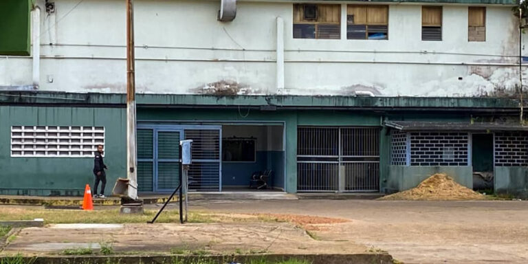 De múltiples puñaladas matan a joven en Monagas