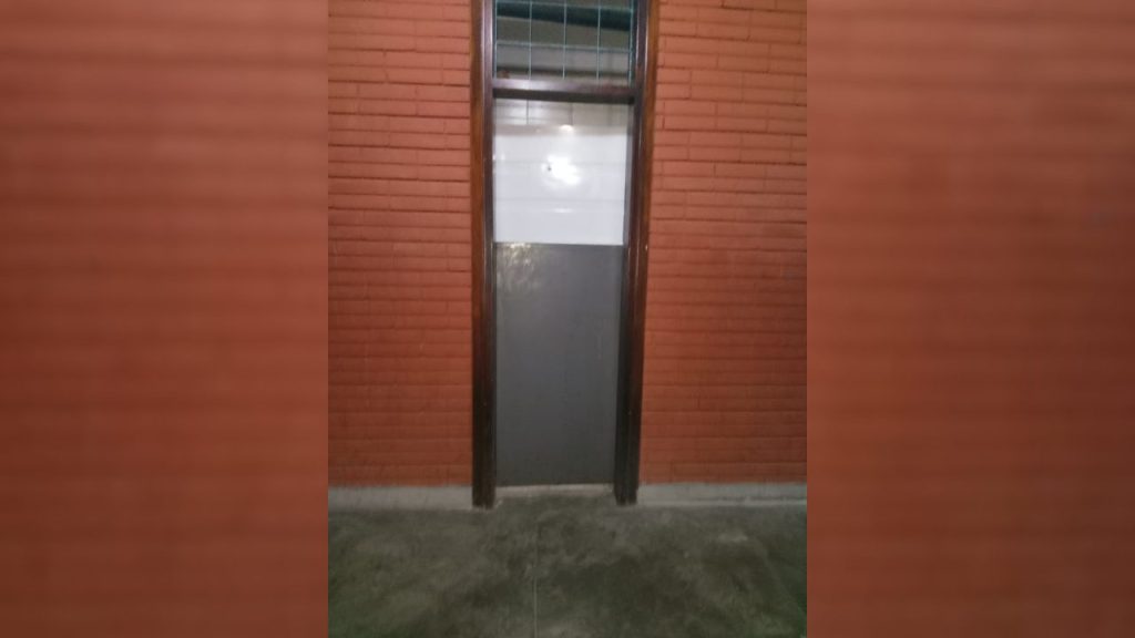 Reabren los baños en el liceo Miranda