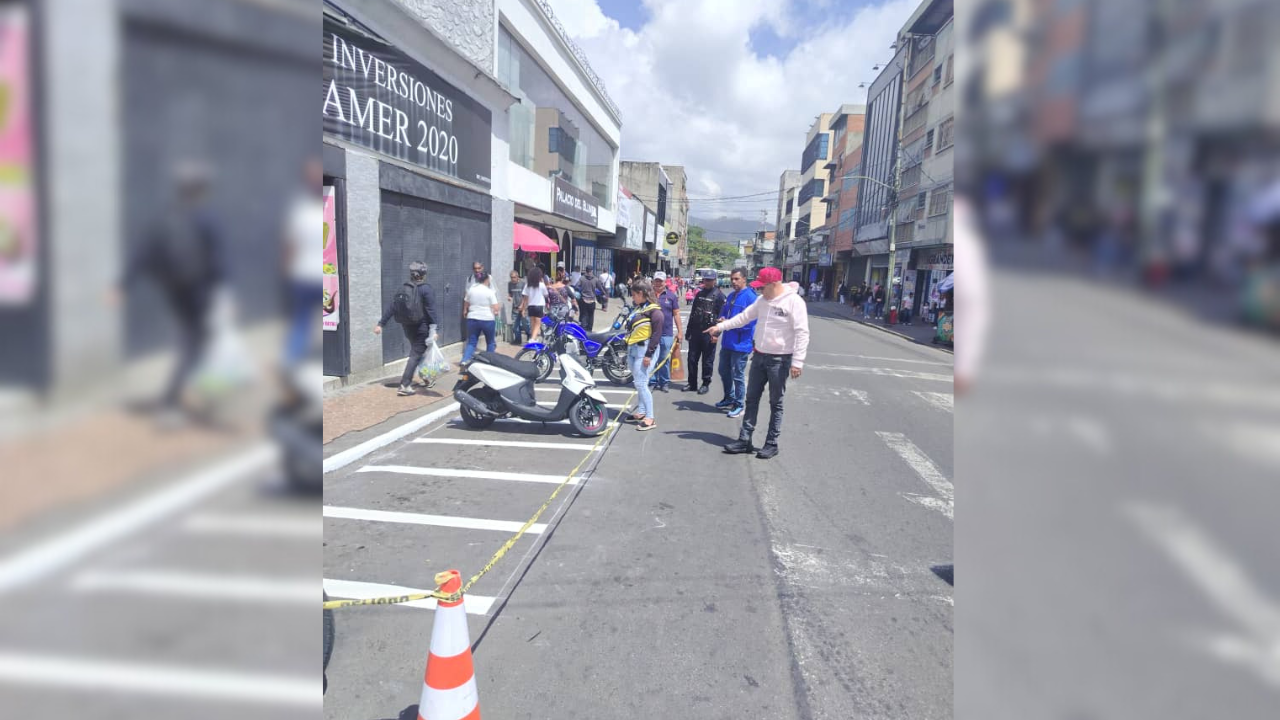 Con demarcaciones abren paso a los parquímetros en Los Teques