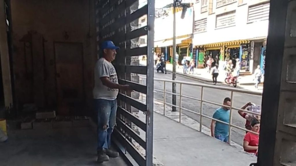 Amplían entrada C del Mercado Plaza