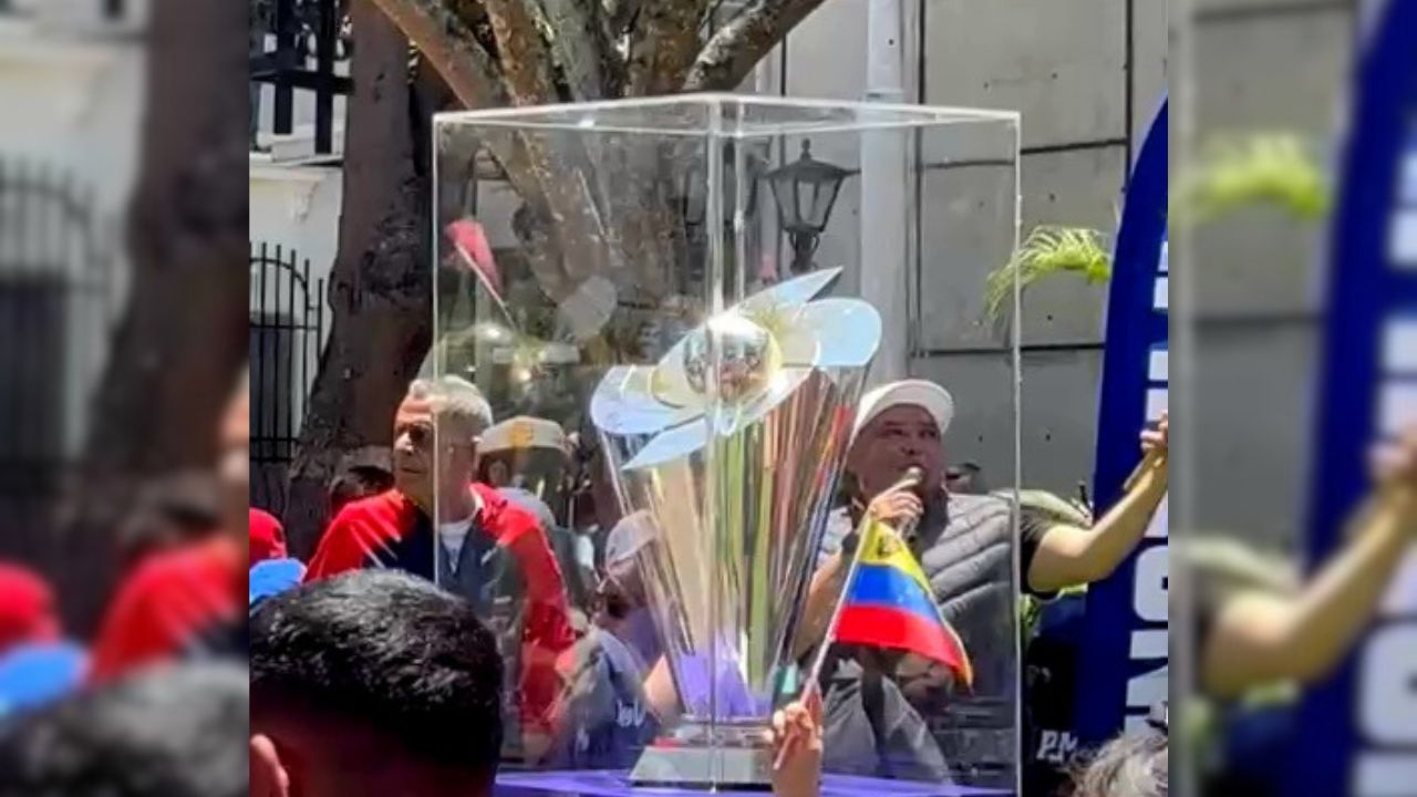 El trofeo de los campeones se paseó por los Altos