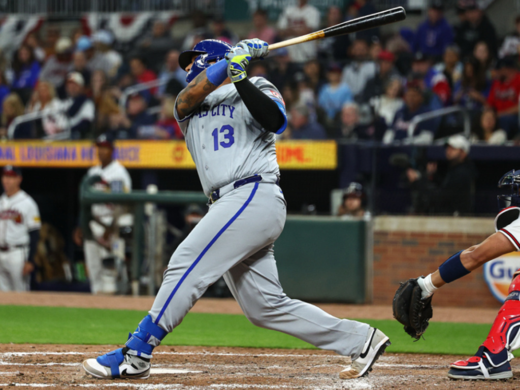 Salvador Pérez a 13 estacazos del liderato