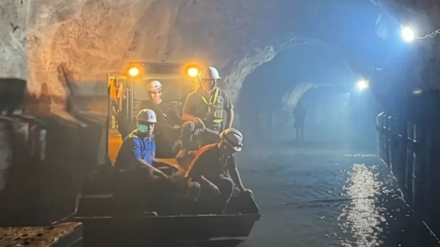 Rescatan con vida a los ocho técnicos varados en Turimiquire