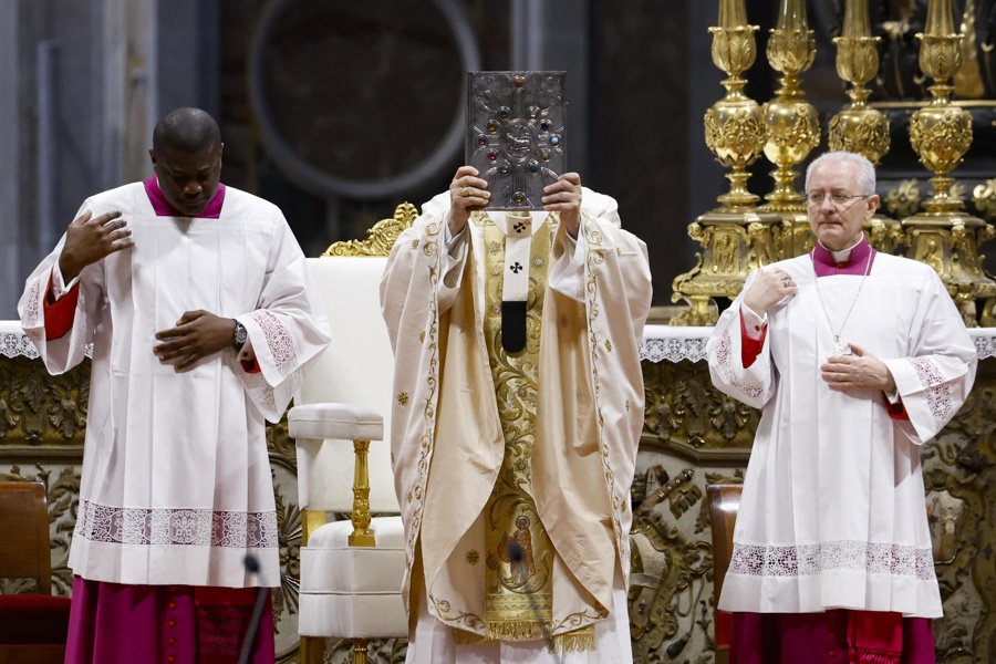 León XIV califica de inaceptable la amenaza de Trump contra Irán