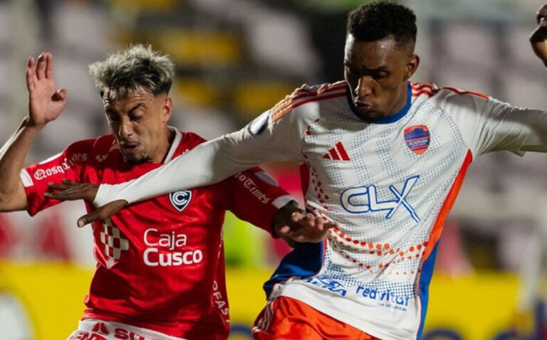 Academia-de-Puerto-Cabello-cayo-de-visitante-Foto-Cienciano