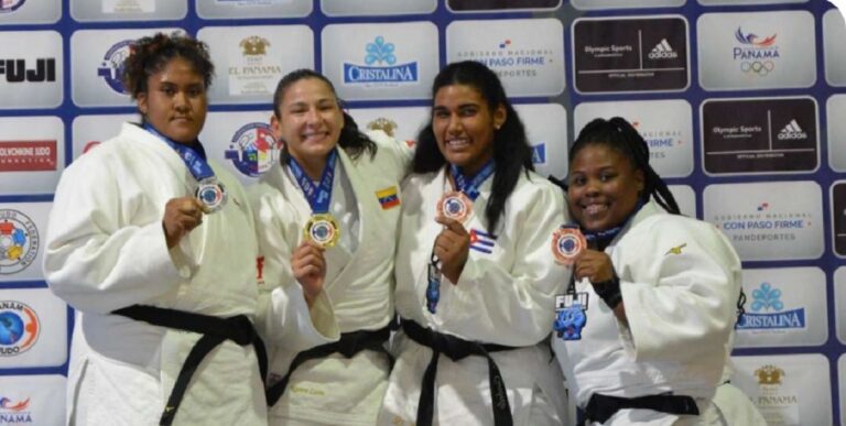 Karen-Leon-de-28-anos-de-edad-se-llevo-la-victoria-por-ippon-a-los-2-minutos-40-segundos-Foto-Ministerio-de-Deportes