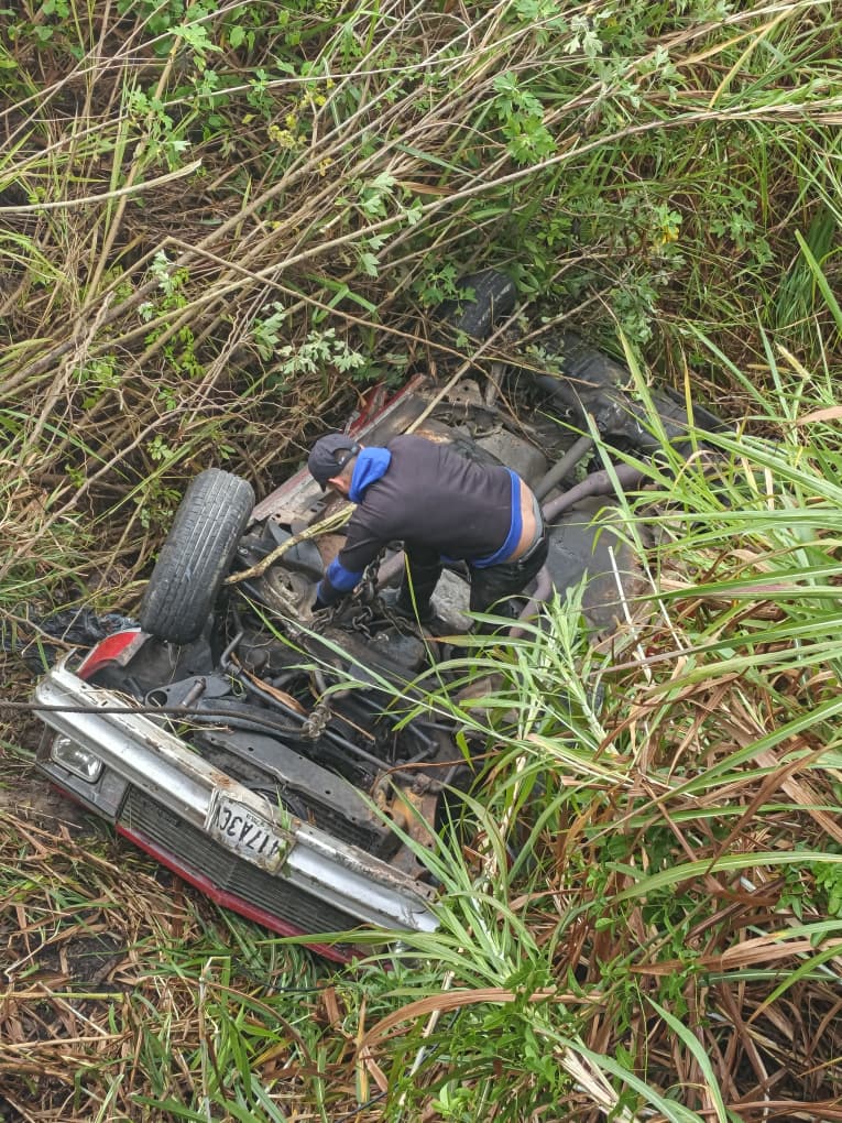 fb828ee5-096f-40b0-9fd6-55ca7ca0db03