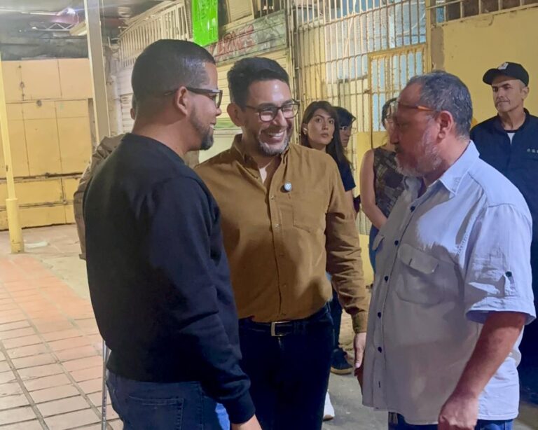 foto alcalde mercado del paso