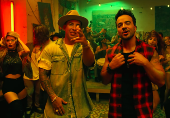 luis-fonsi-daddy-yankee-2-e1777323454508