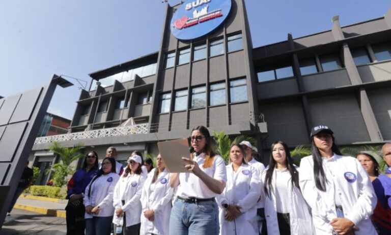 SUAF mantendrán cerradas 530 farmacias