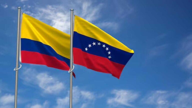 bandera-de-Venezuela-y-Colombia-1068x601