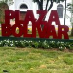 foto cesped plaza bolivar