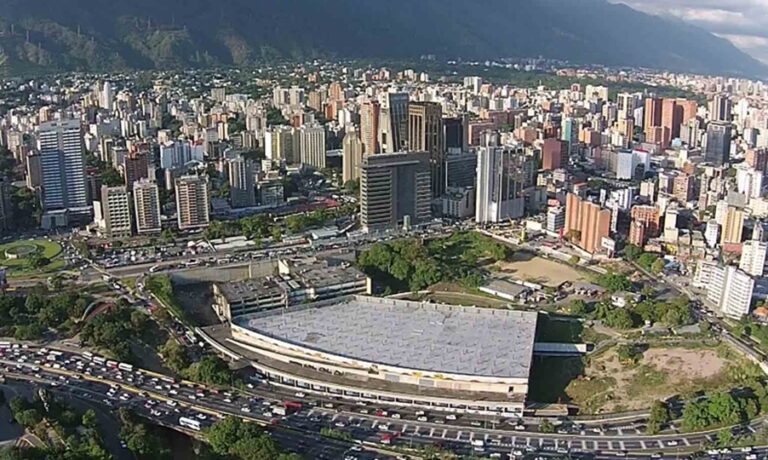 zona_rental_Plaza_Venezuela_UCV
