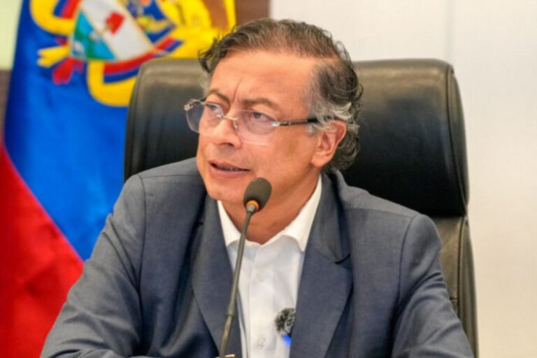 Investigan a Petro por presunta intervención en política en redes