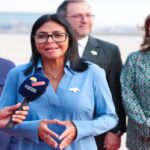 presidenta-delcy-rodriguez-arriba-a-la-india--foto-la-iguana-200084