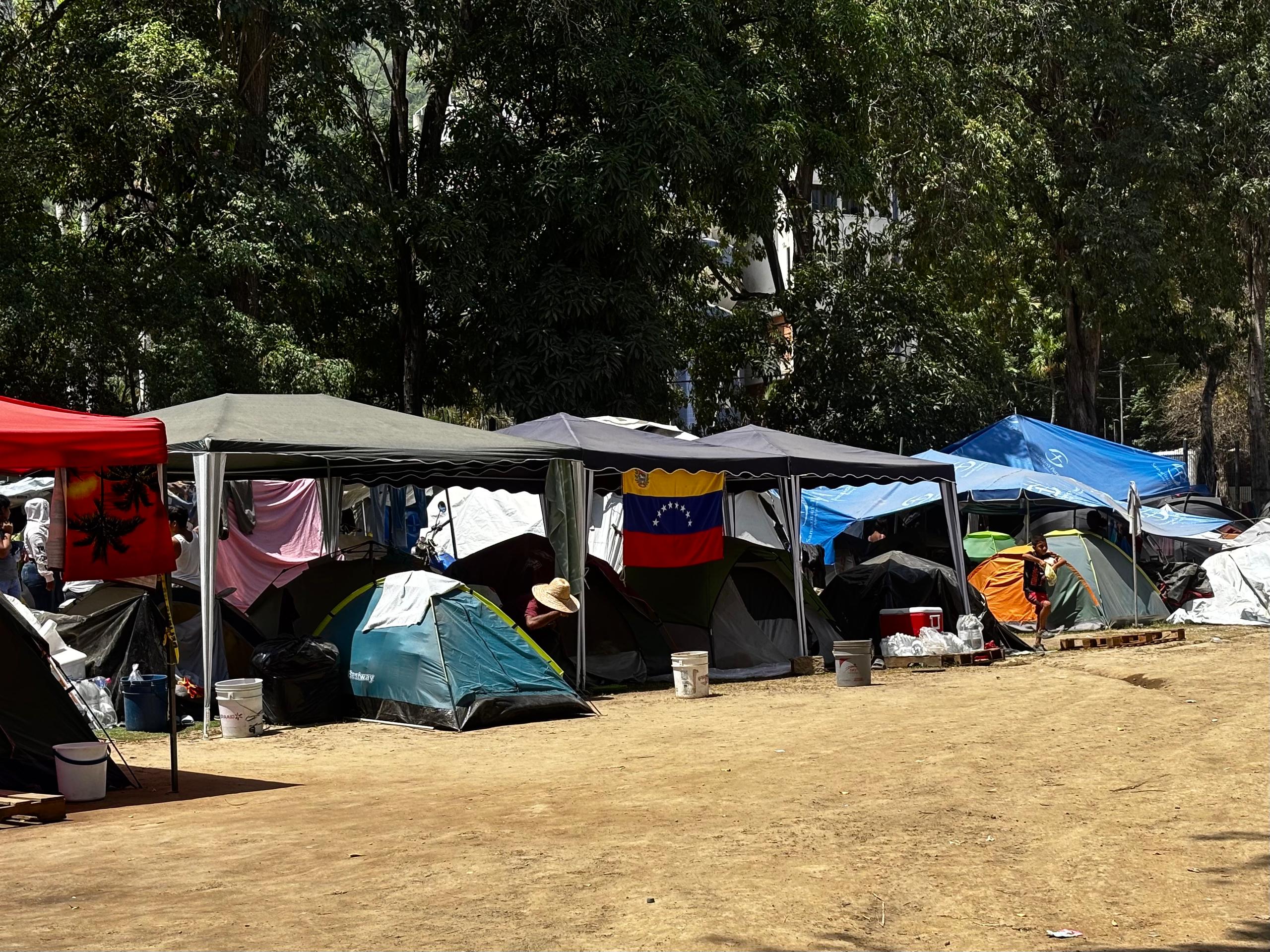 permanecen en carpas