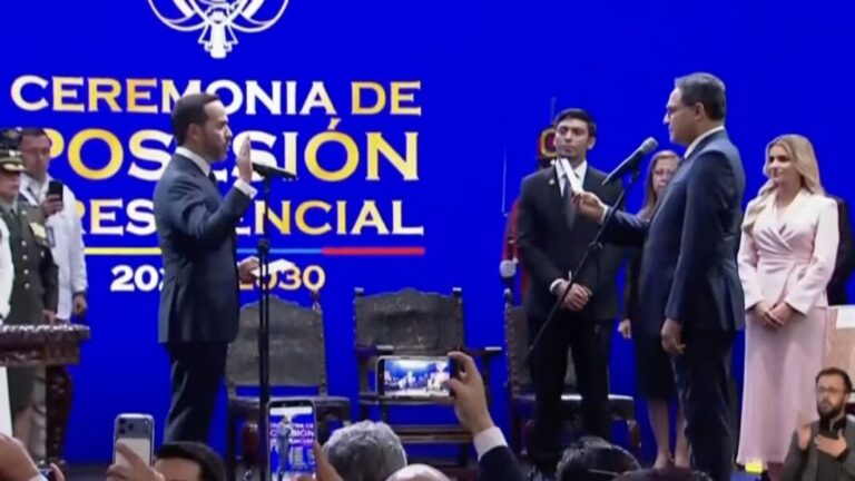 ABELARDO-DE-LA-ESPRIELLA-JURA-COMO-NUEVO-PRESIDENTE-DE-COLOMBIA-1-1068x601