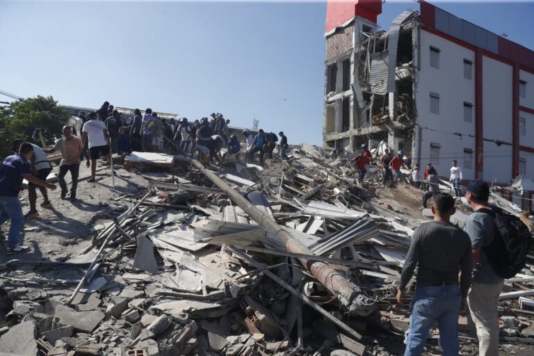 AME7636-COLOMBIA-TERREMOTO