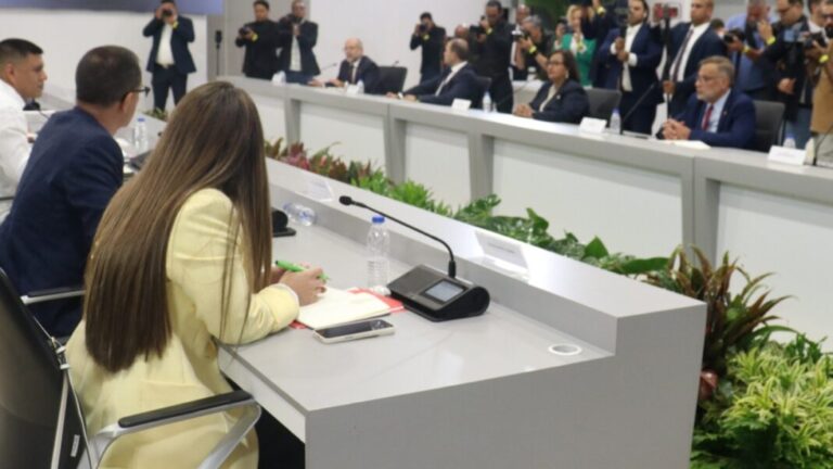 Mesa-de-dialogo-2026-1-1068x601
