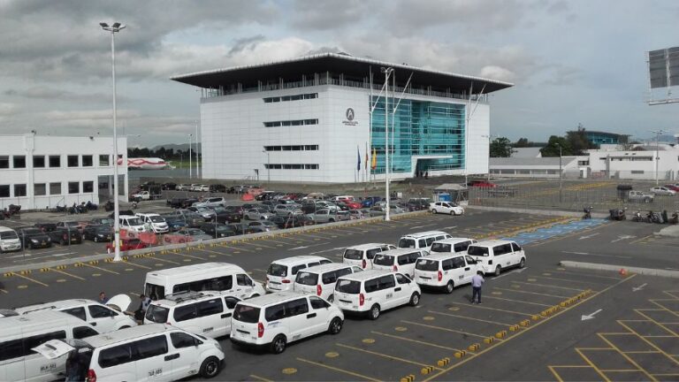aeronautica-civil-suspende-operaciones-en-seis-aeropuertos-de-colombia-tras-terremoto-66323