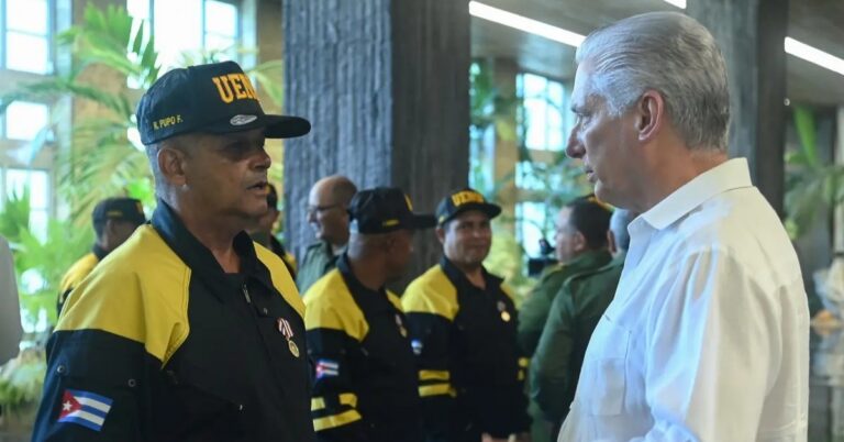 cuba-rinde-homenaje-a-equipo-de-rescatistas-por-su-labor-tras-terremotos-en-venezuela-204063