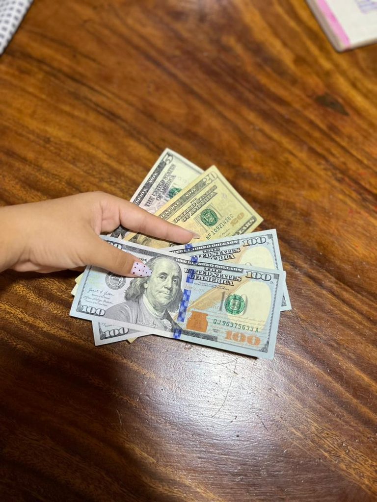 dolar