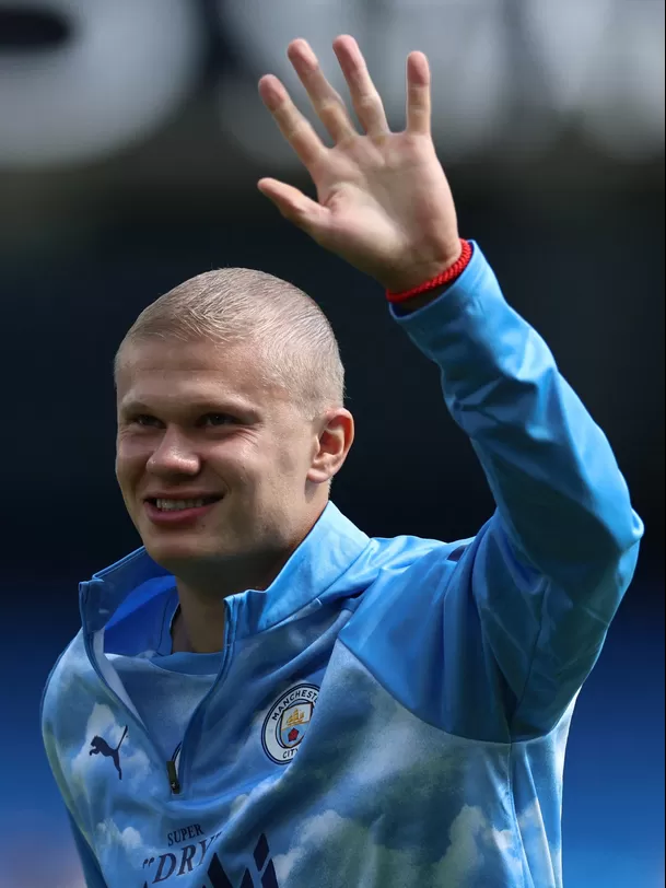futbol-mundial-erling-haaland-sorprendio-al-mundo-lucir-nuevo-look-partido-manchester-city-n456038-609x812-1039676