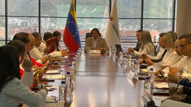 ministerio-de-transporte-evalua-estado-de-vialidad-terrestre-y-proyectos-de-mejora-en-todo-el-pais-204278