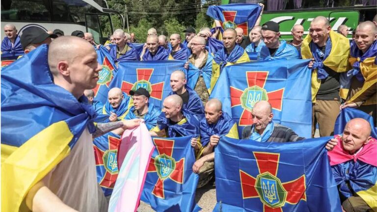 rusia-y-ucrania-intercambian-103-prisioneros-por-bando-900x506jpg-66817