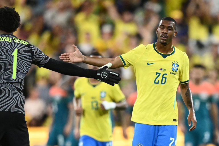 1-1. Rayan evita la derrota de Brasil ante Australia en el minuto 95