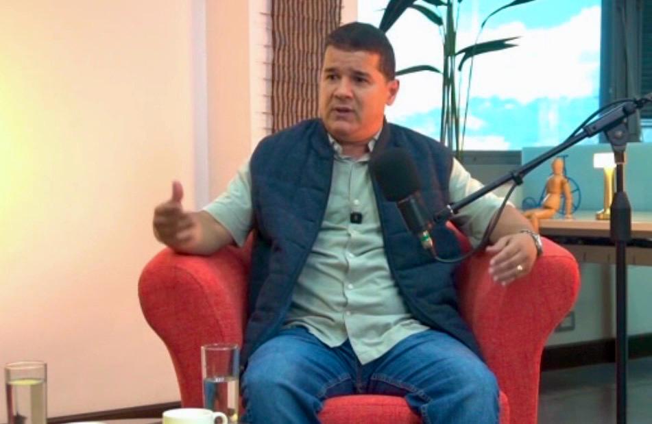 c18936f0-e640-4a41-980f-c949412453dc