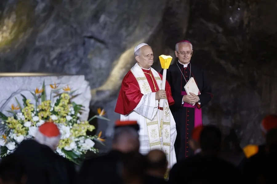 el-papa-leon-xiv-se-reune-en-lourdes-con-victimas-de-abusos-en-la-iglesia-francesa-y-promete-que-ja-207536