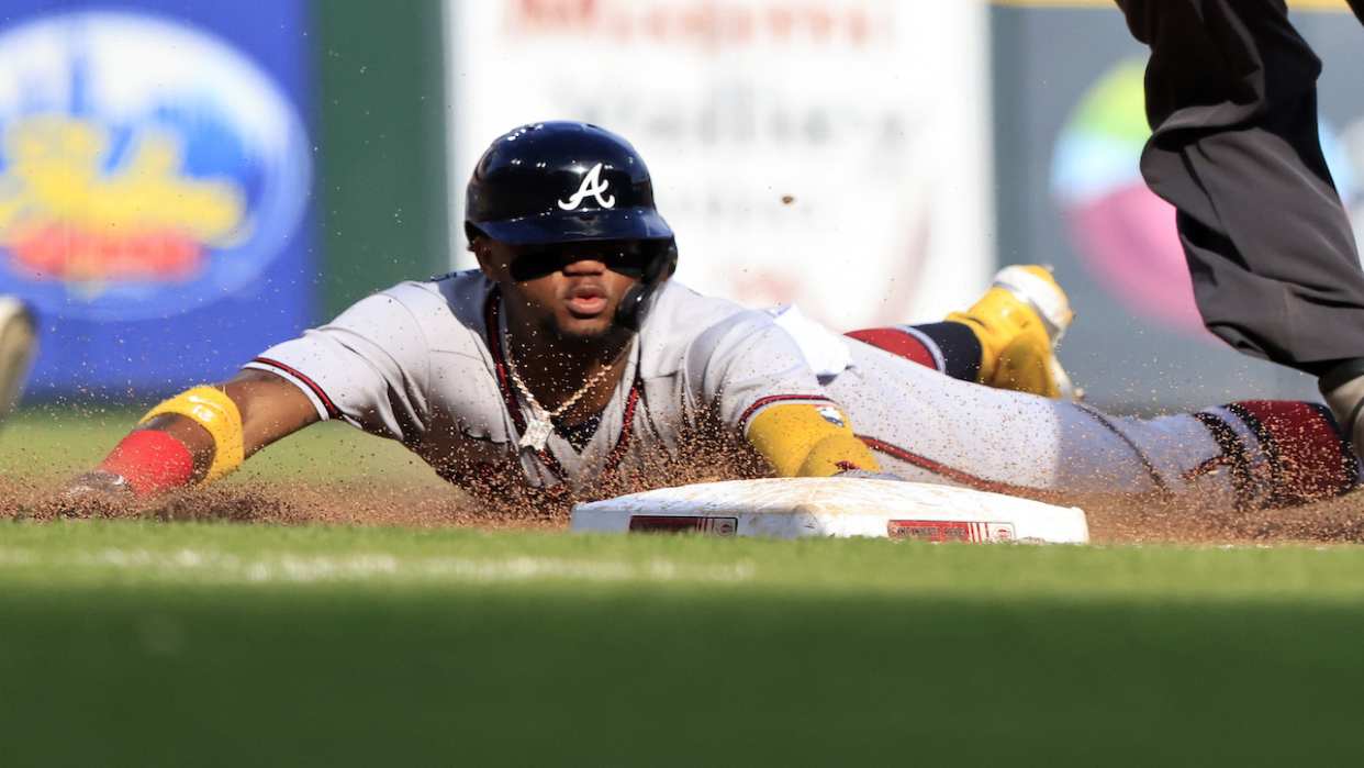 ronald-acuna-jr-esta-a-un-paso-de-ser-el-lider-de-bases-robadas-en-las-grandes-ligas-147389