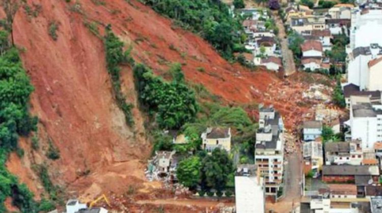 1 Avalancha destruyó