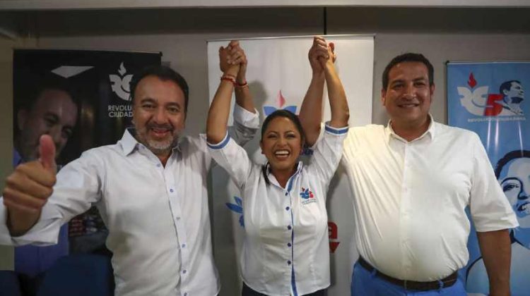 1 El correismo lidera