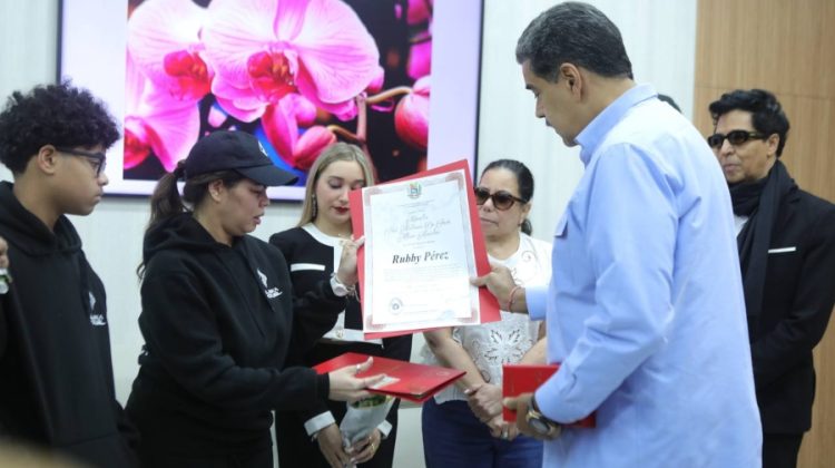 1 Maduro entrega