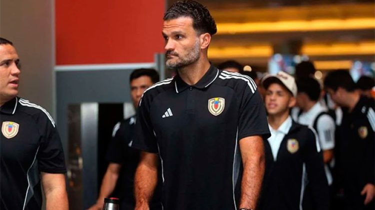 1 Oswaldo-Vizcarrondo-asume