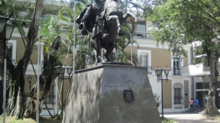 1 Plaza bolivar