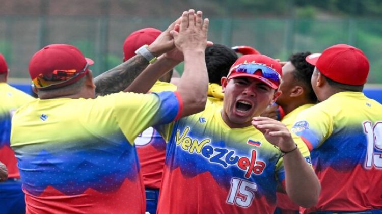 1 Softbol-venezuela