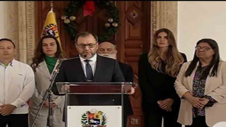 1 canciller-de-la-republica-yvan