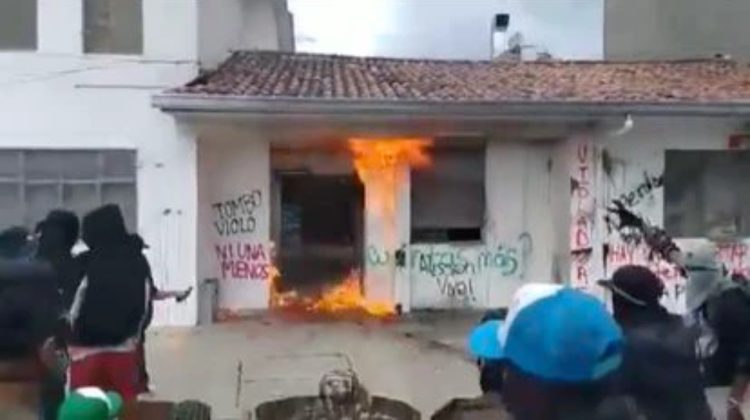 1 jovenes-incendian
