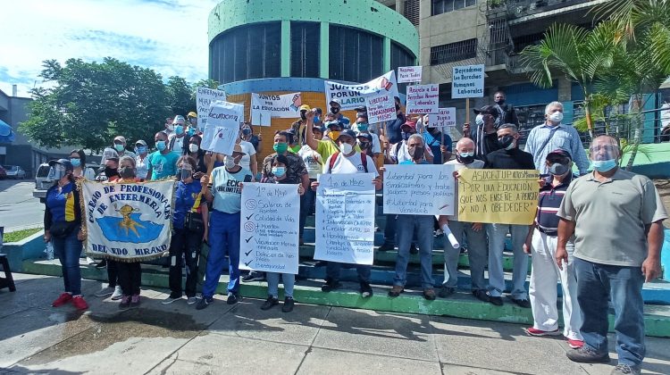 1 protesta, luis maizo