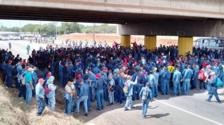 1 sidor-trabajadores-protesta